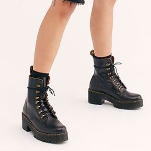 NWT Dr.Marten Leona Boot